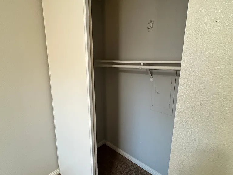 110 Panorama Dr #C — Photo 36