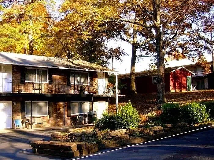 North Hill Apartments — Photo 1