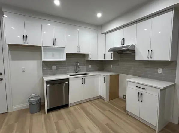 (undisclosed Address), Surrey, BC V4A 4L1