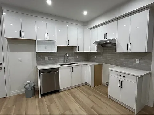 144th St Photo 1