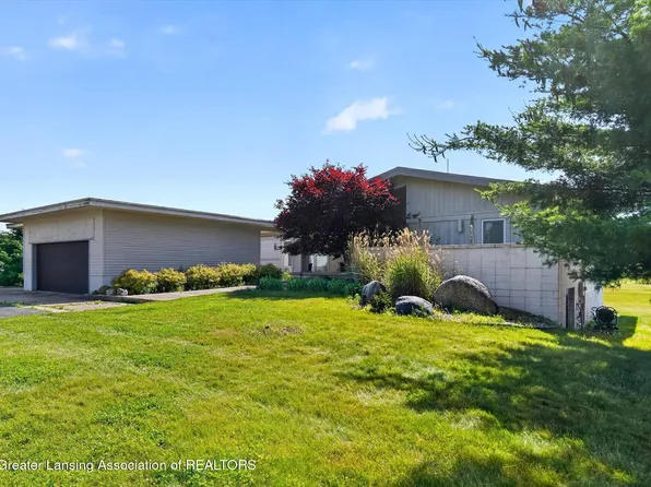 5146 Dutch Rd, Leslie, MI 49251