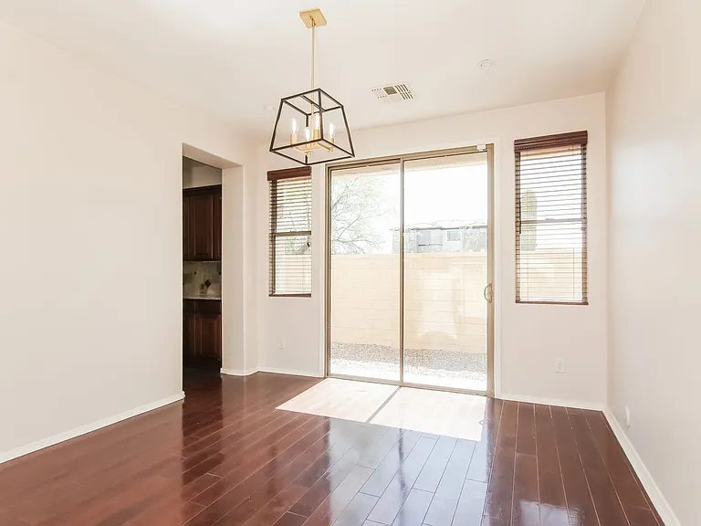 2433 W Horsetail Trl — Photo 11