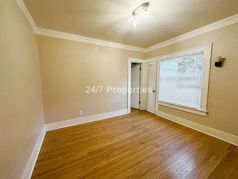 314 NE Lombard St — Photo 12