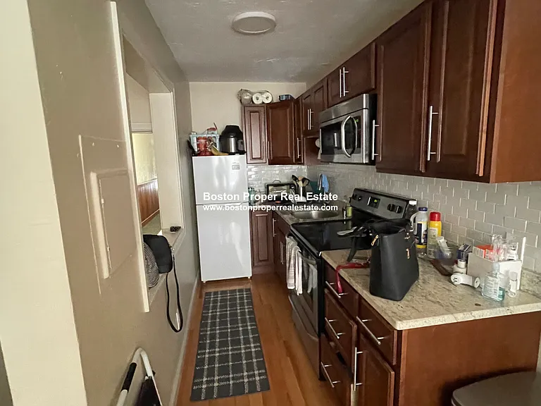 19 Peterborough St #4 — Photo 2