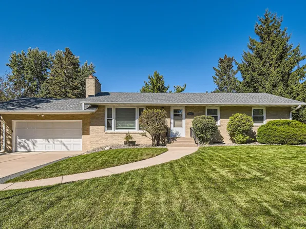 2111 Rosewood Ln S, Roseville, MN 55113