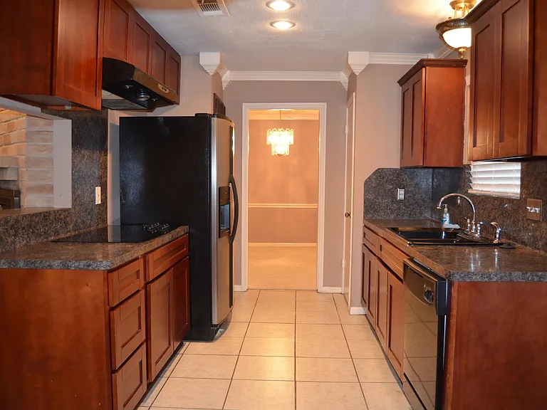 3214 Hunters Glen Dr — Photo 9
