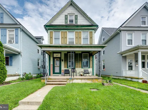 121 E Washington St, Fleetwood, PA 19522