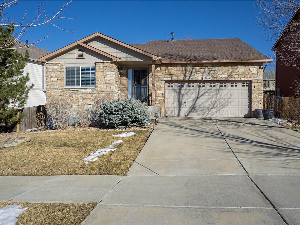 2467 Azalea Way
