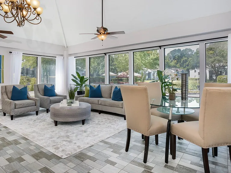 PALM TRACE APARTMENTS — Photo 5