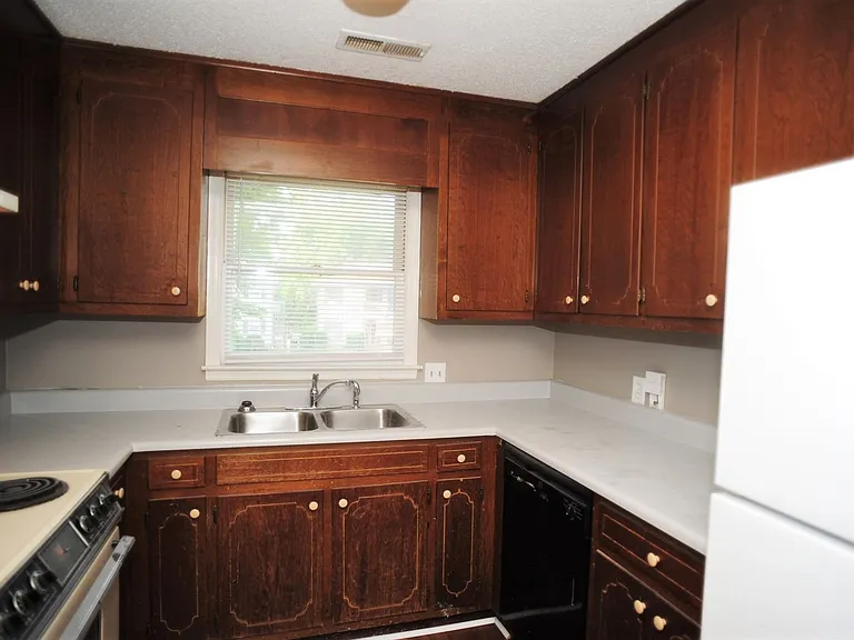 6203 Friar Tuck Dr NW — Photo 9