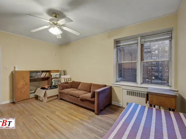 915 East 17th Street image 13 of 29