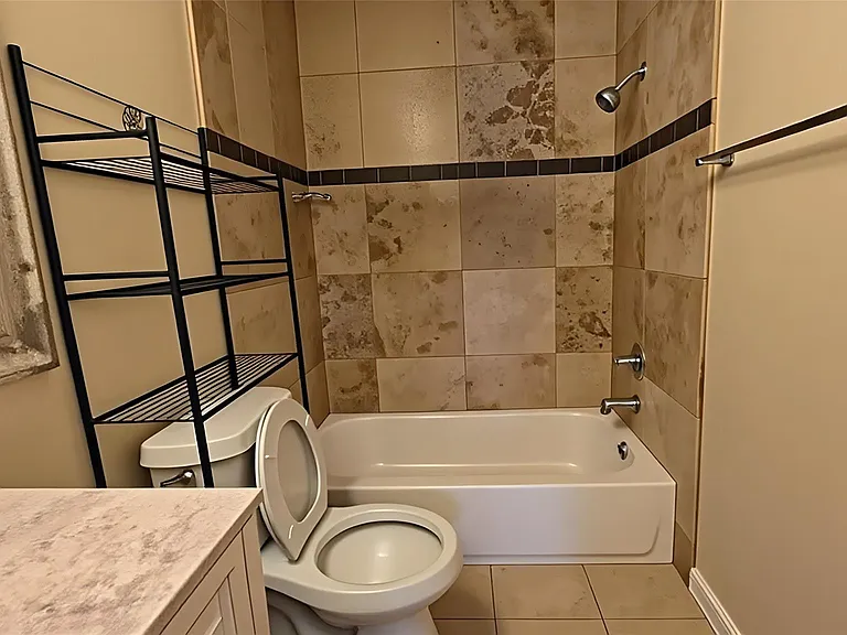 7400 Bellerive Dr #1204 — Photo 15