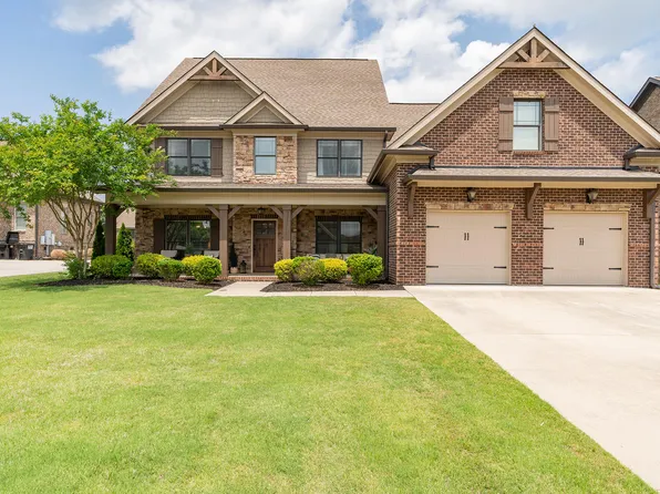 7914 Hampton Cove Dr, Ooltewah, TN 37363