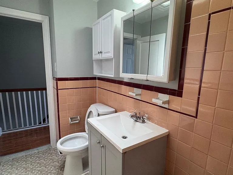 3430 N Water St — Photo 18