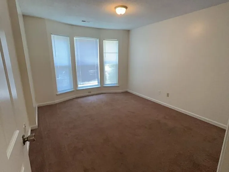 Hearthwood Apartments — Photo 20