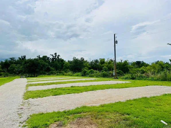 5090 Grand Caillou Rd, Houma, LA 70363