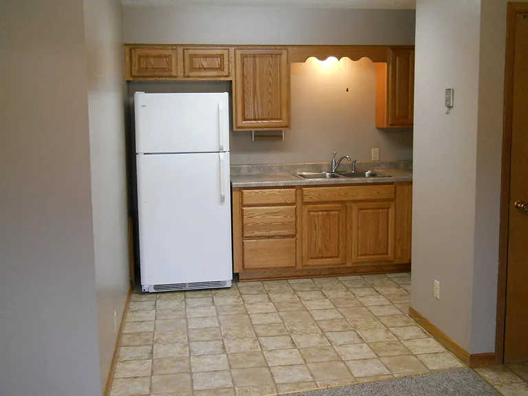 525 W Spring St #8 — Photo 8