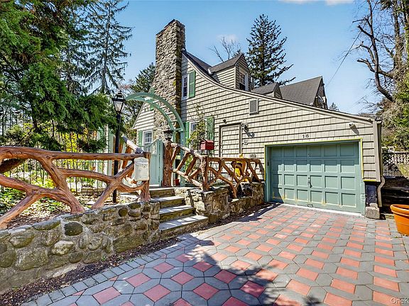 4th image of 16 Ascot Ridge Road