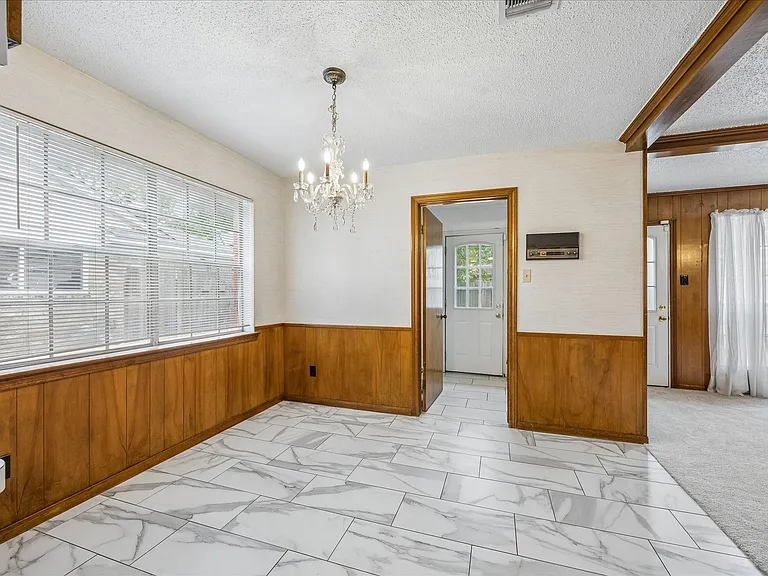 11926 Waldemar Dr — Photo 12