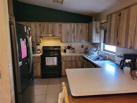4th image of 13104 Blue Squirrel Ct