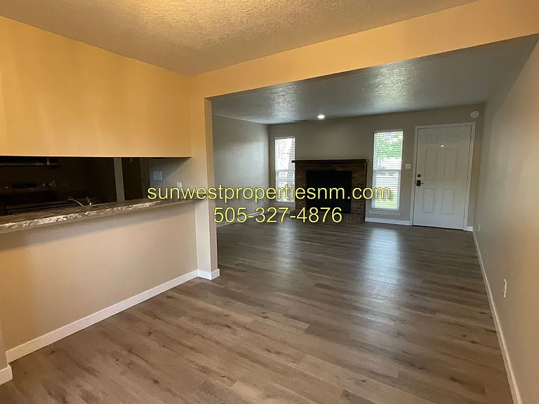 1151 E Navajo St — Photo 4