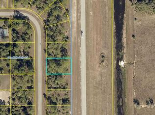 8023-8025 Rolling Cir, Labelle, FL 33935