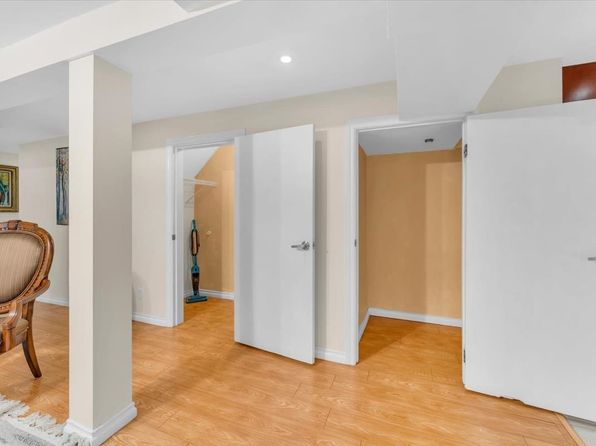 2 bedroom rental in Vancouver — photo 12