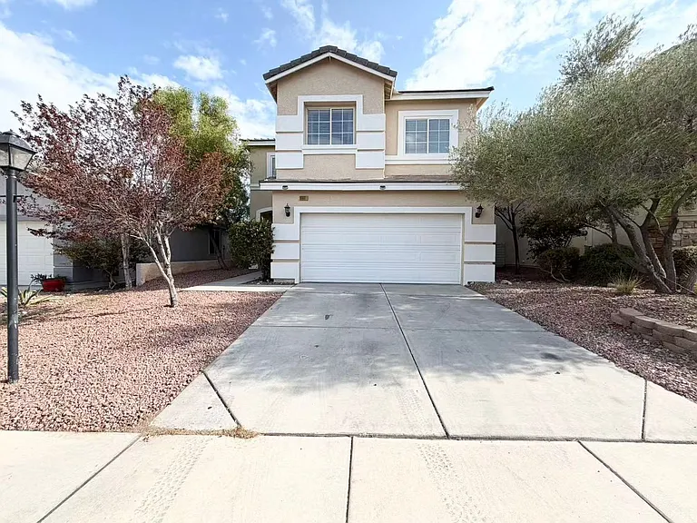 8901 Square Knot Ave — Photo 1
