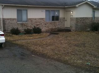 8139 Grand River Rd APT 2, Brighton, MI 48114