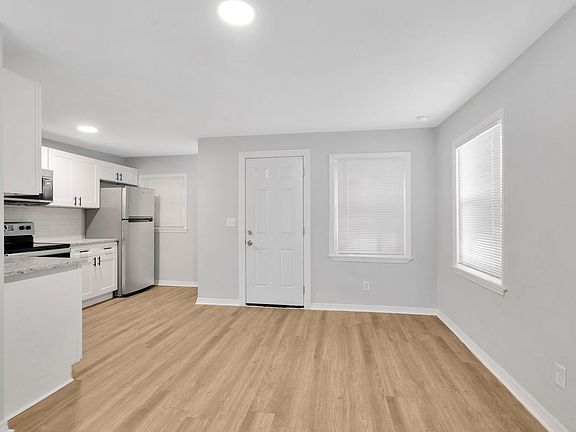 3rd image of 8112 N Mulberry St APT 2