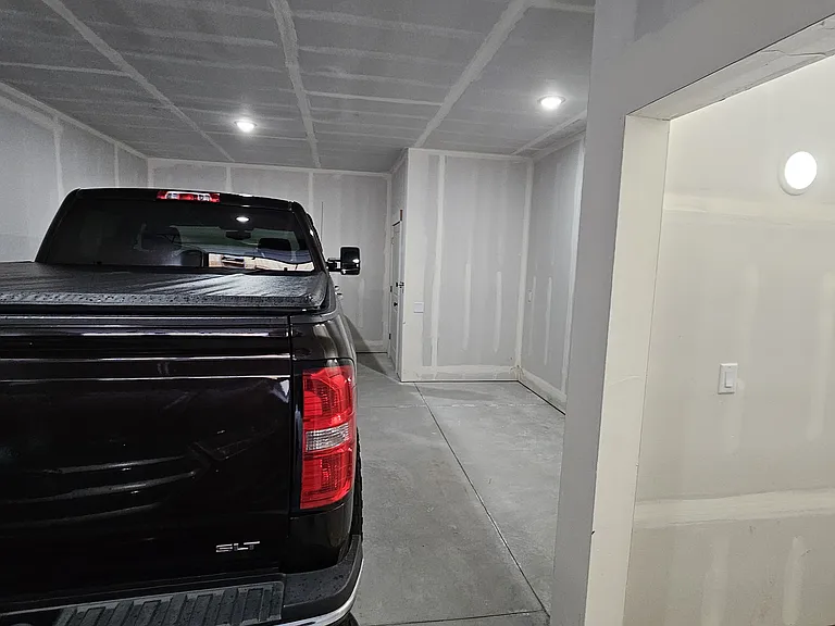 1570 S 150 W — Photo 31