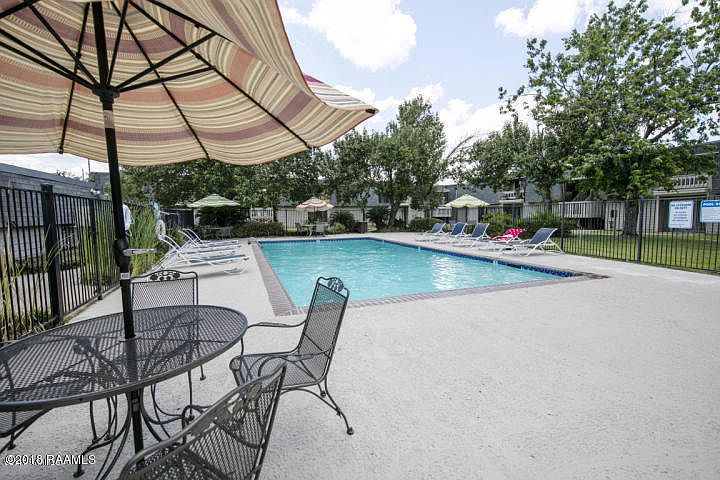 2nd image of 326 Guilbeau Rd APT 255