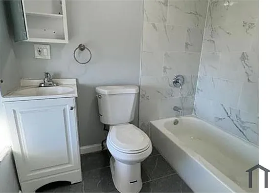 4 bed, $2,800 — Photo 4