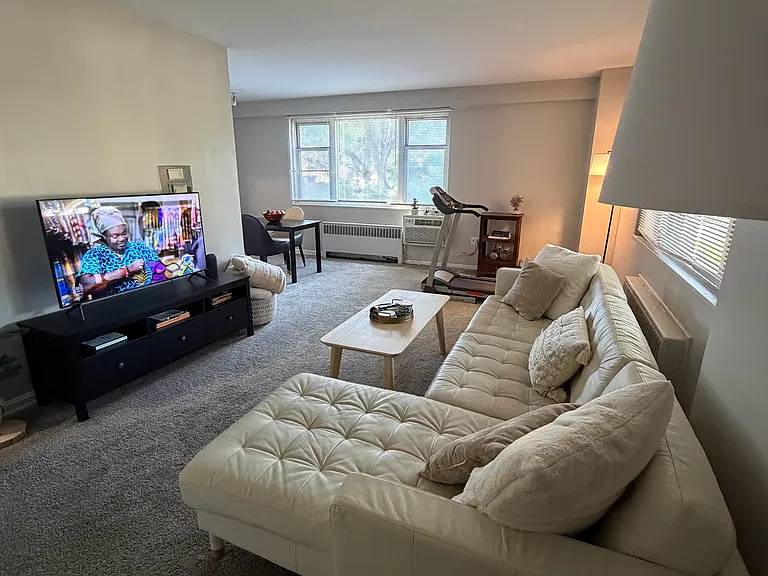 11820 Edgewater Dr #219 — Photo 9