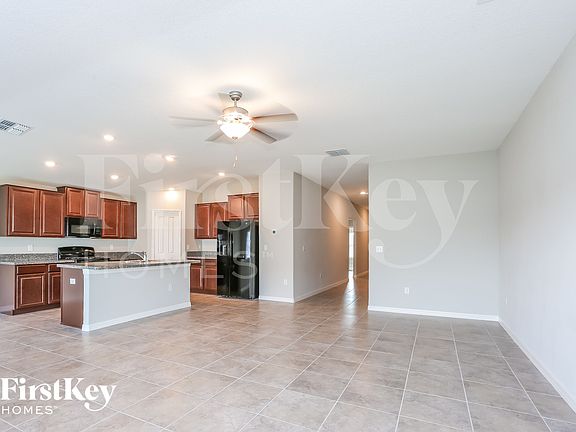 3rd image of 5001 White Chicory Dr