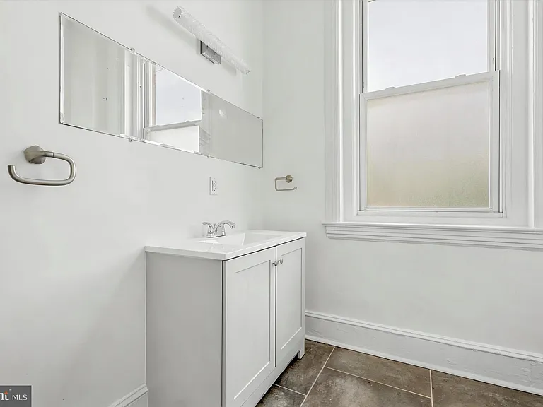 1854 Germantown Ave — Photo 16