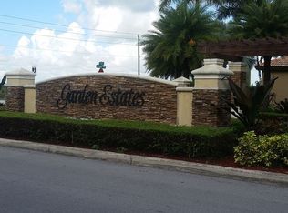 15492 SW 119th Ter, Miami, FL 33196