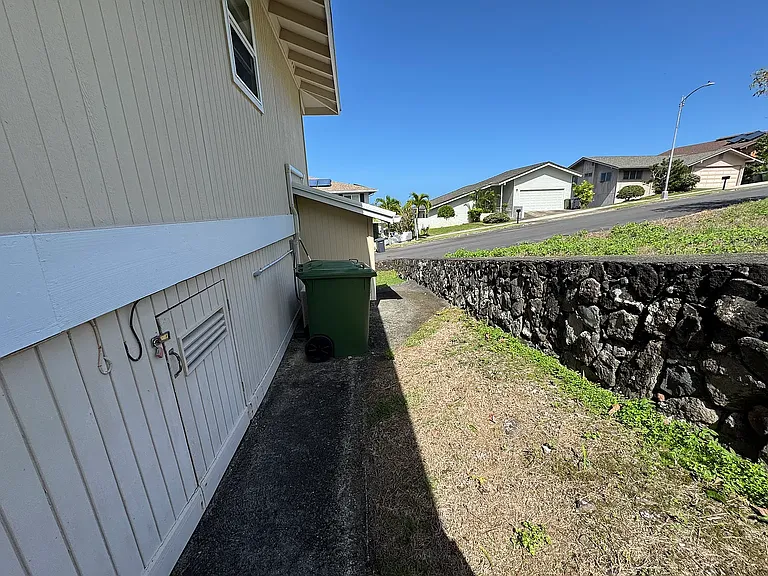 1279 Aupapaohe St — Photo 21