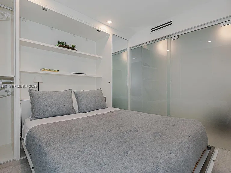 2301 Collins Ave #739 — Photo 20