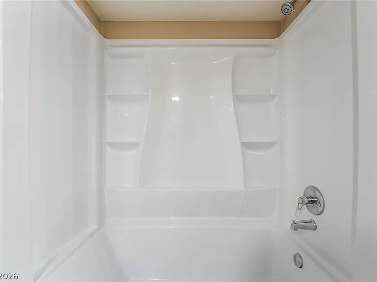 8070 W Russell Rd #2024 — Photo 14