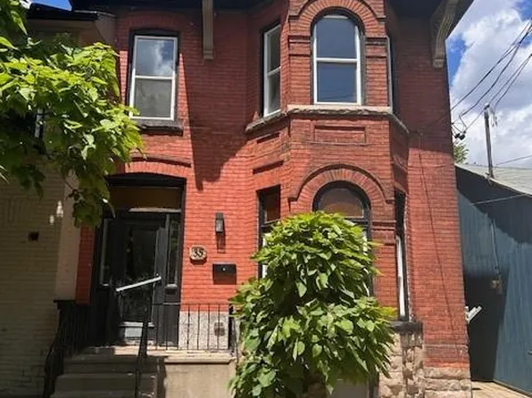 35 Wood St #33, Hamilton, ON L8L 3Y2