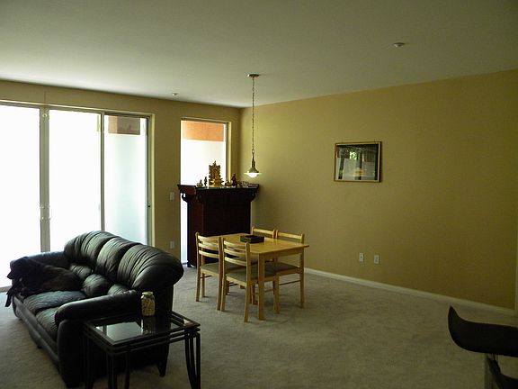 2nd image of 130 E San Fernando St APT 426