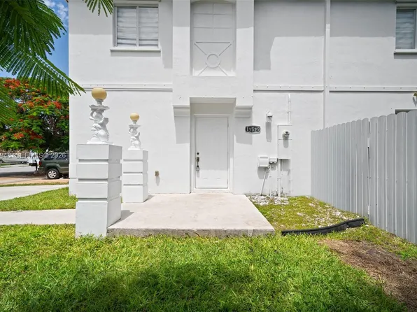 13529 SW 262nd St, Homestead, FL 33032
