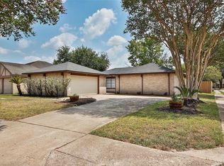 13619 Oak Ledge Dr, Houston, TX 77065