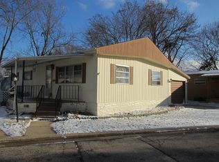 1143 Richard Rd, Elgin, IL 60123