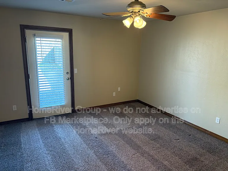 600 Garrison Ln — Photo 6