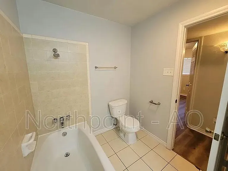 1362 Applegate Dr — Photo 10