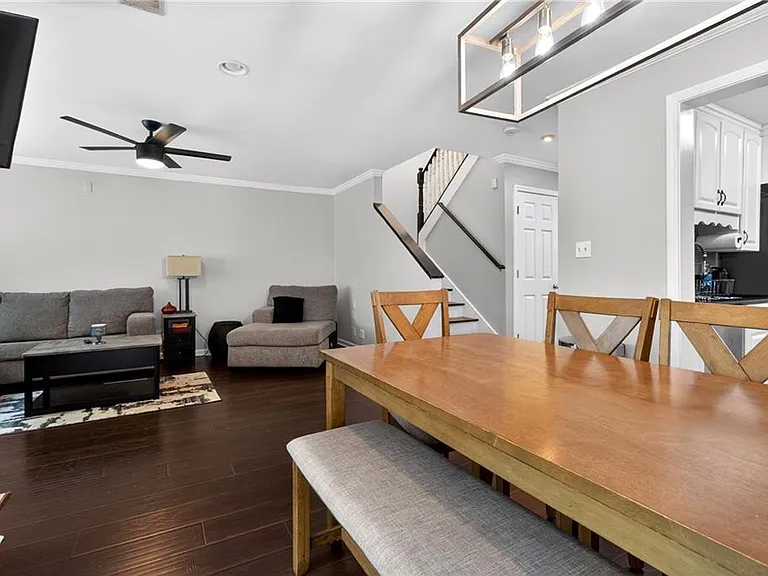 6393 Hawthorne Ter — Photo 15
