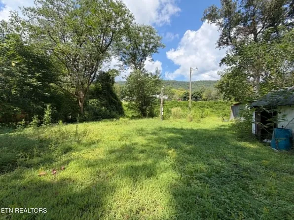 410 Ideal Valley Rd, Spring City, TN 37381