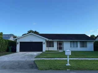 9334 SW 171st Ter, Palmetto Bay, FL 33157